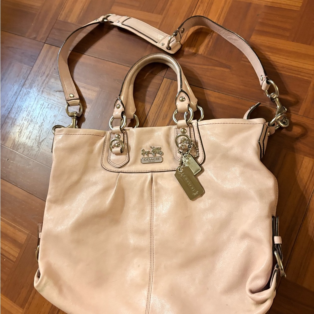 Coach Blush Pink Leather handbag Shoulder Bag